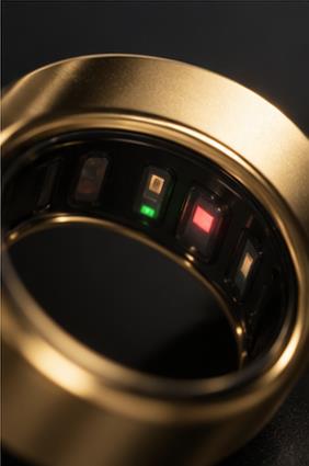 Bague connectée SAYORA, vue macro des capteurs internes